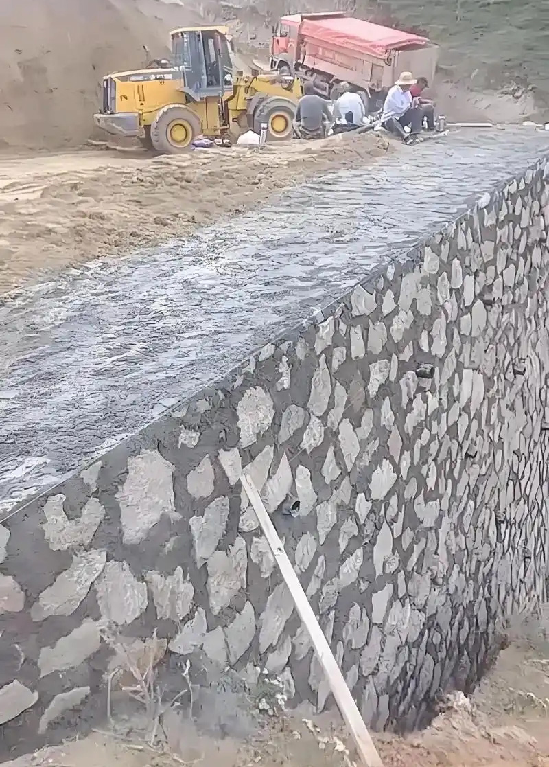 荷泽牡丹区边坡加固